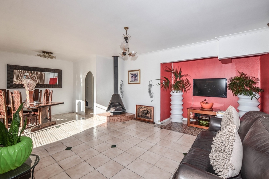 3 Bedroom Property for Sale in Tygerdal Western Cape